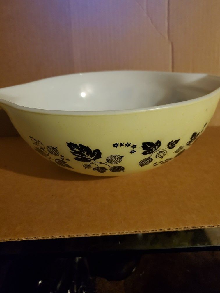 Vintage Pryex Gooseberry