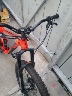 2017 Giant Anthem SX2 Mountain Bike 27.5