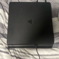 PS4  Slim