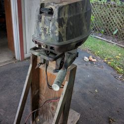 18 & 10 HP EVINRUDE Outboard Motors