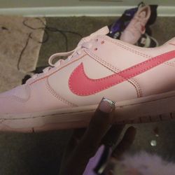 Size 7 , Nike ,pink 