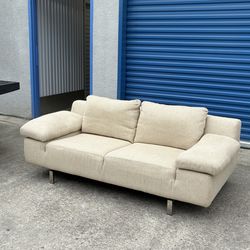 Beige, mid-century loveseat🛻 delivery available🛻