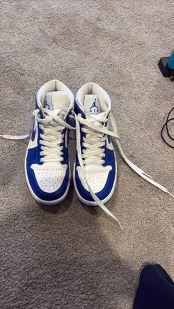 Nike Air Jordan 1 Mid Kentucky Blue, size 6.5Y, style BQ6472-104