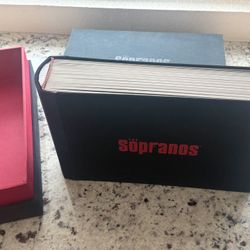 The Sopranos Complete Series Box Set  + Book 33 Disc Set (30 dvd, 3 cd) All seasons! Limited edition box!