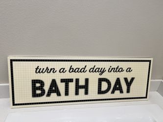 Wall Decor In Bathroom