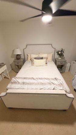 Bedroom Queen set