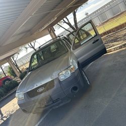 2005 Ford Escape