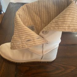 UGG  Ladies Boots