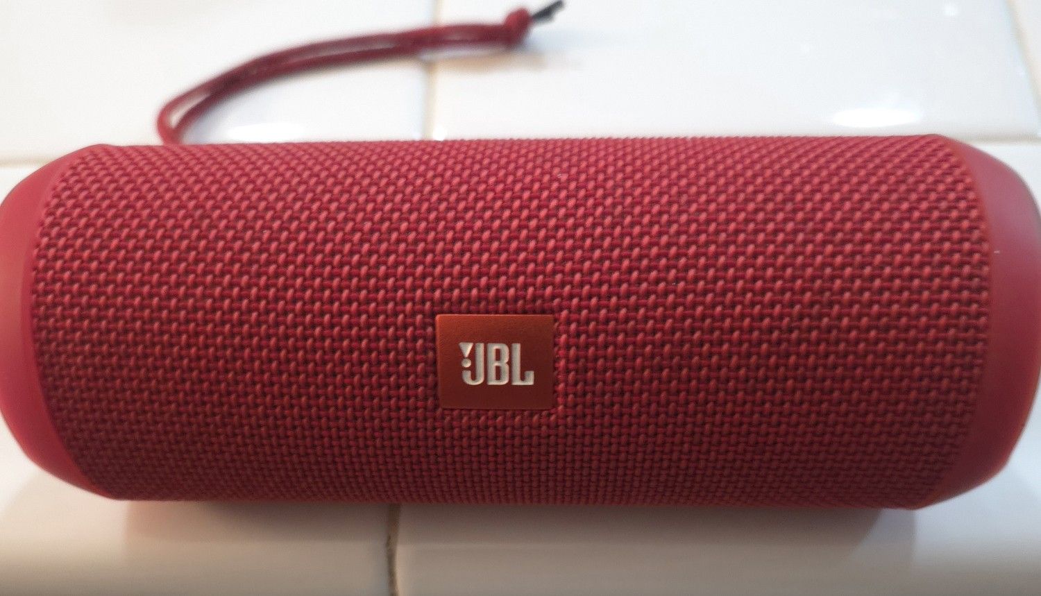 JBL FLIP 3 BLUETOOTH SPEAKER