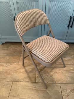 6 folding chairs