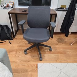 Free Poppin Office Chair