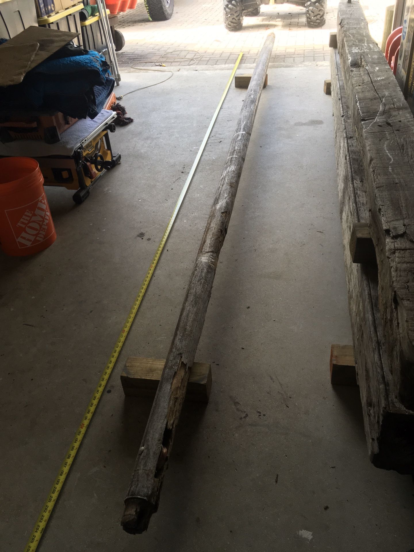 Vintage sailboat mast