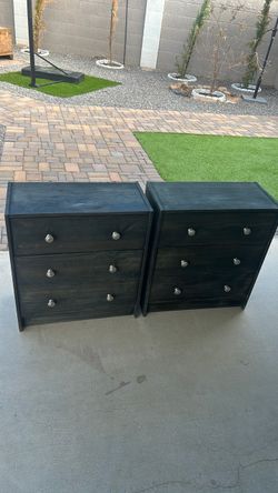 2 Wooden Drawers