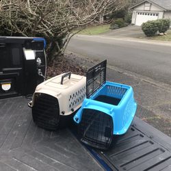 Small Dog Cat Rabbit Bunny Kennel Crate Carrier Like New 20” L by 10” W by 10” H $20 Each