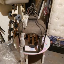 Laura Lee Lantern 