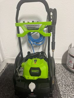 Greenworks 2000 PSI electric pressure washer
