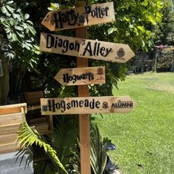 Harry Potter signs