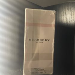 Women Burberry Perfume