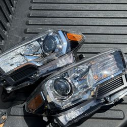 16-23 Toyota Tacoma Headlights 