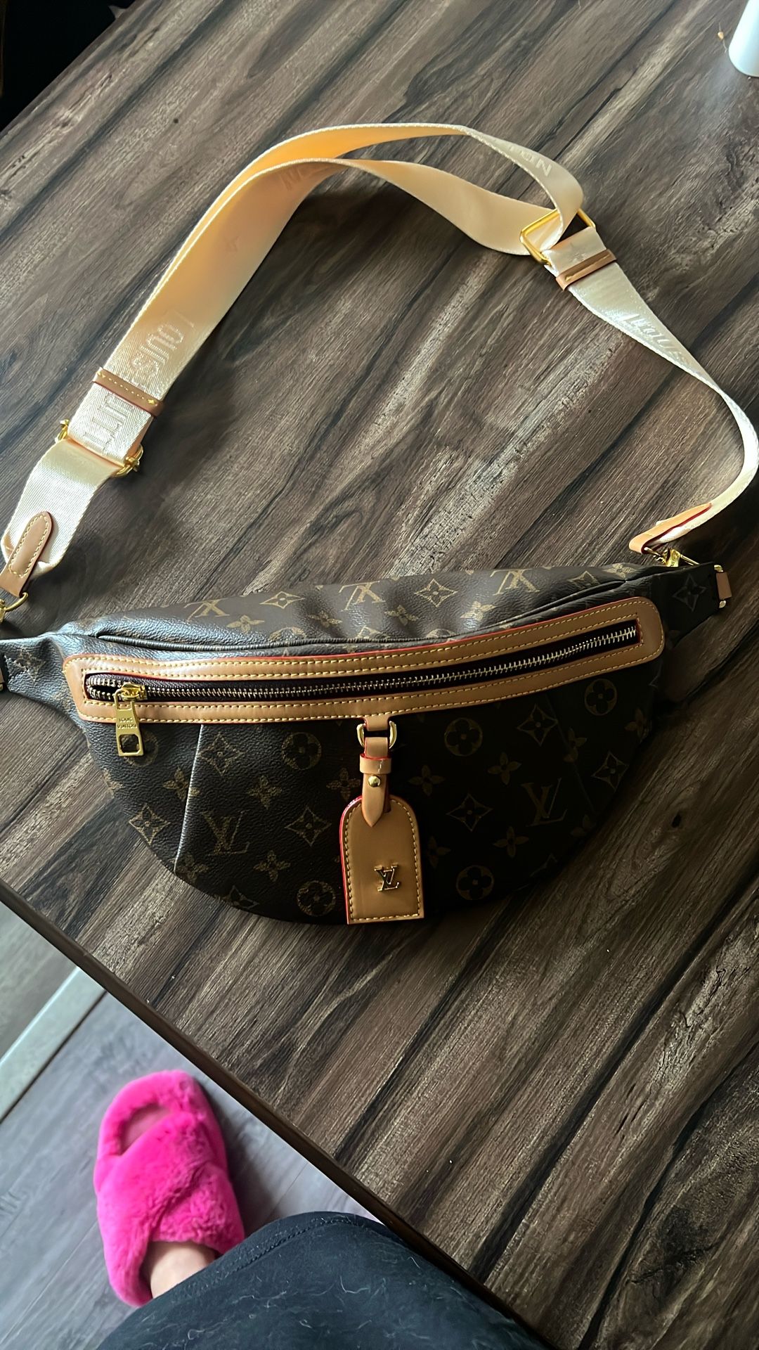 Dupe Louis Vuitton Fanny Pack