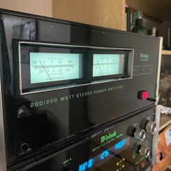 McIntosh Vintage Amplifier.   200 X 200