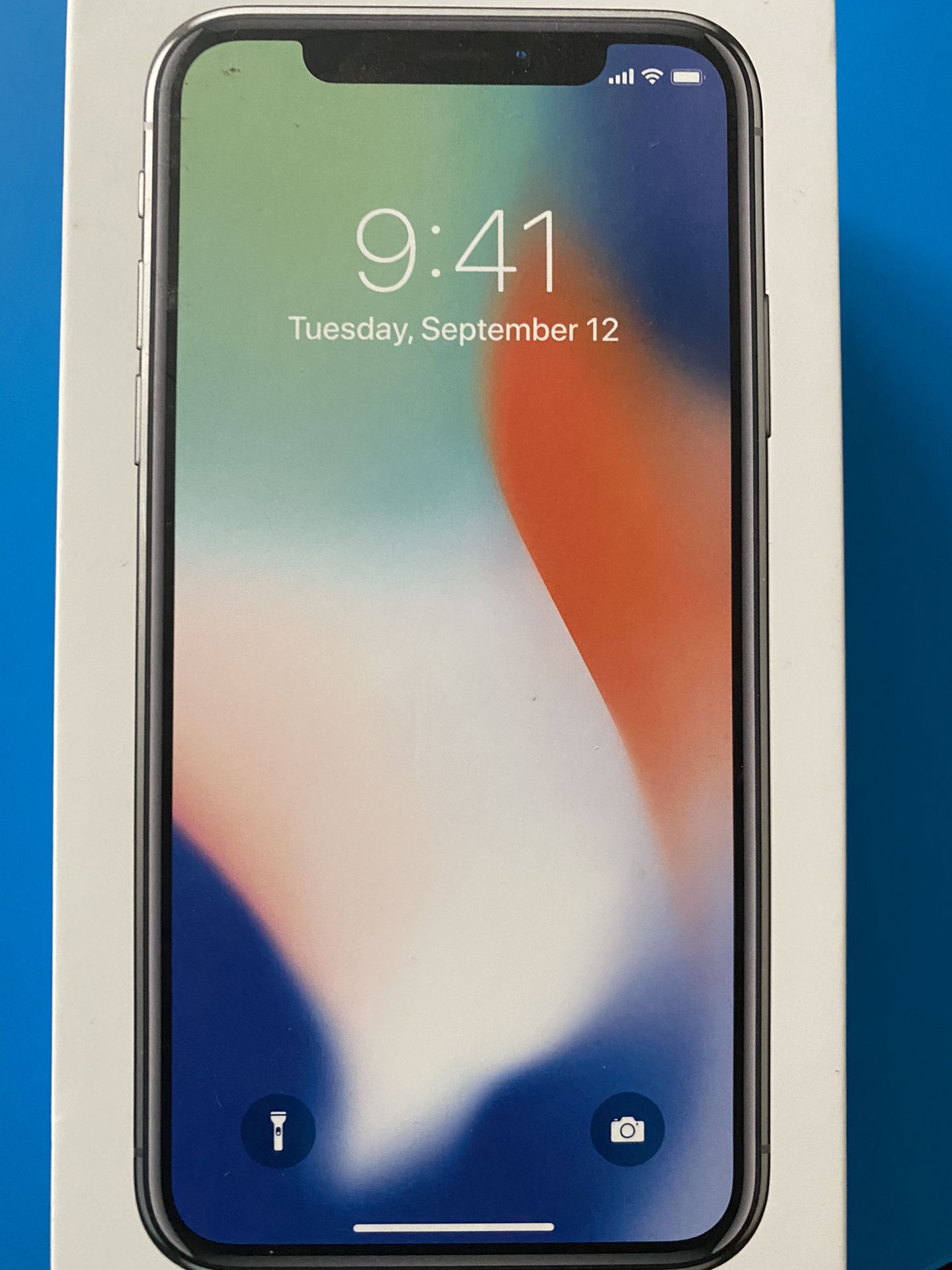iPhone X 64 GB Unlocked - gently used and well kept