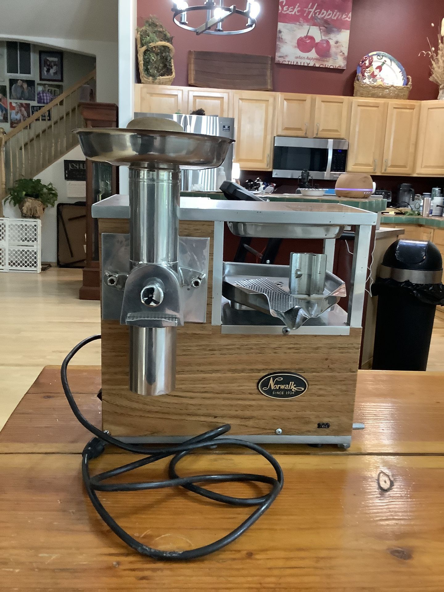 Norwalk Hydraulic Press Juicer Price Reduced $500.00