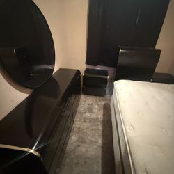 7 Piece Black Gently used Queen Bedroom set