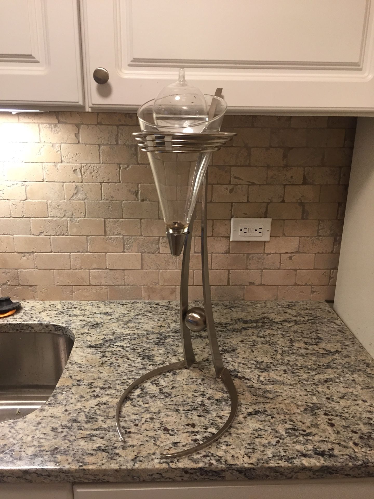 Cooper’s Hawk Wine Decanter for Sale in Oak Brook, IL OfferUp