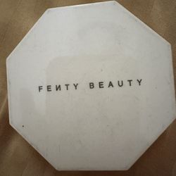 FENTY BEAUTY ( THOPHY WIFE)