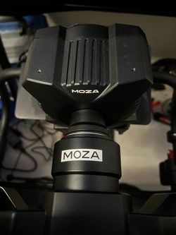 Moza r3 bundle with playseat sim racing cockpit