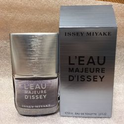 Issey Miyake L'Eau Majeure d'Issey EDT Eau De Toilette Men Cologne Fragrance Perfume Spray 50 ml 1.6 fl oz