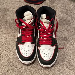 Jordan 1 OG Bloodline