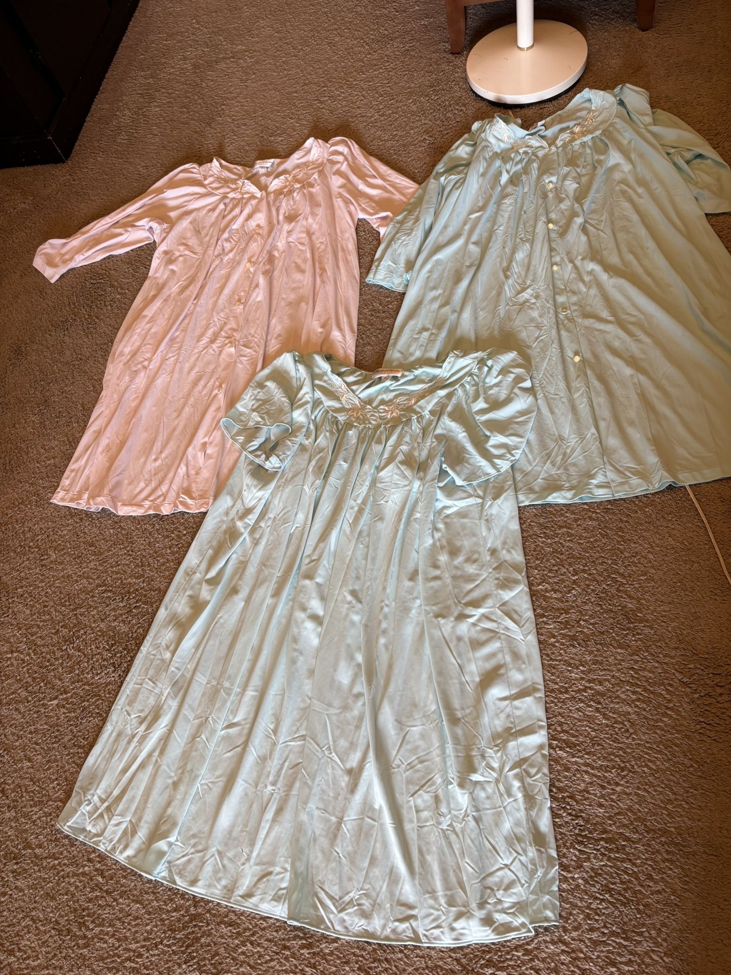 Miss Elaine Women Nightgown/Housecoat 2X