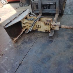 UB Hydraulic  750# Ready For Work 