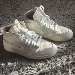 Nike 8.5