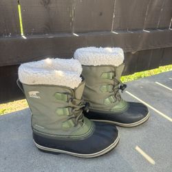 Sorel Snow Boots Big Kids Size 2