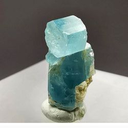 2.01ct Aquamarine / Thuong Xuan, Vietnam / Rough Crystal Gemstone Specimen
