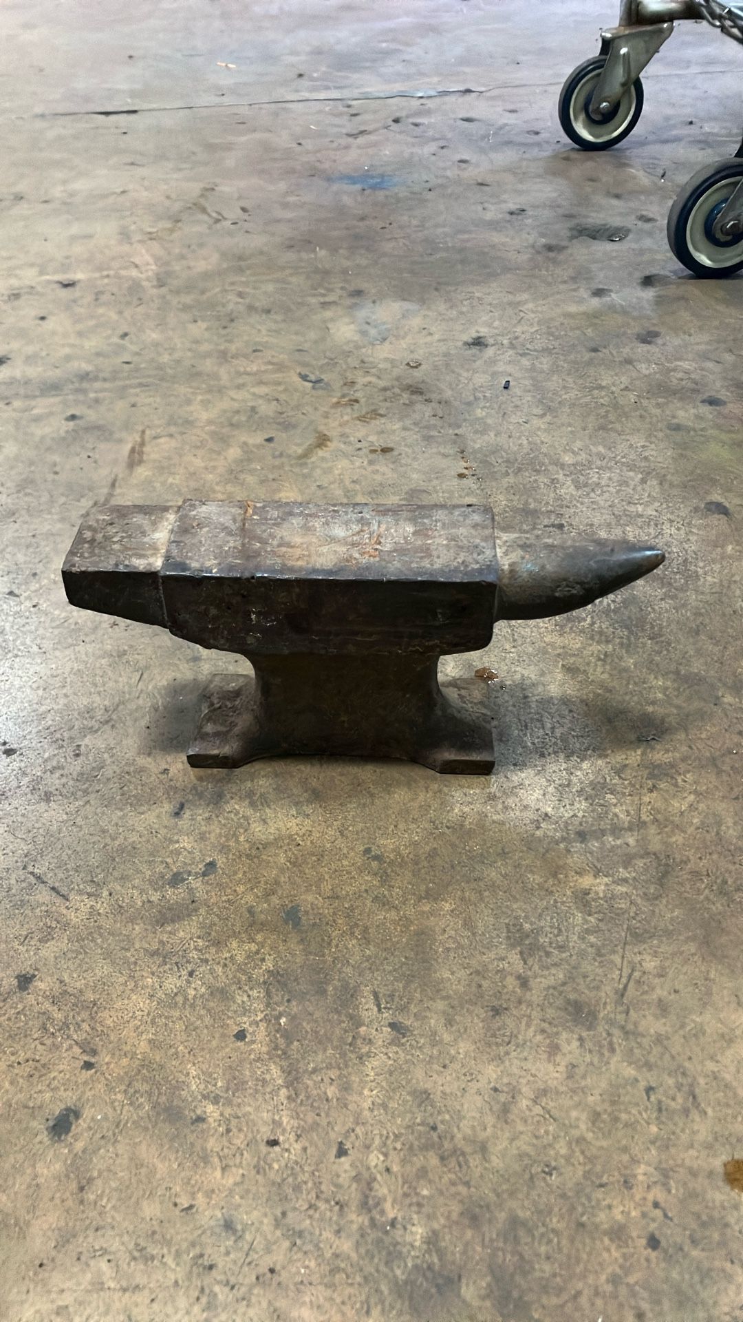 23 Pound Anvil