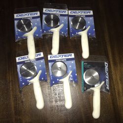 6 DEXTER SANI SAFE 2 3/4 PIZZA CUTTERS. (make a offer)