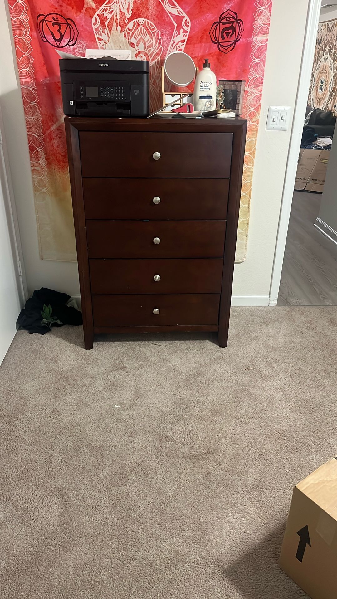 FREE DRESSERS