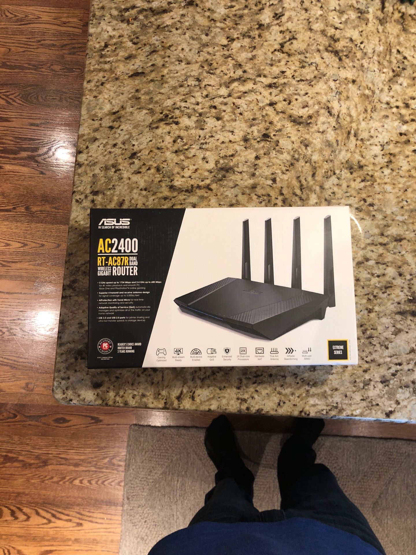 ASUS AC2400 wireless router