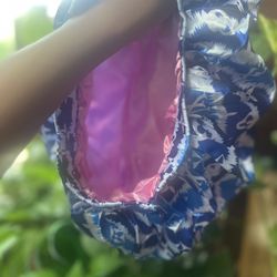 Silky Bonnet 