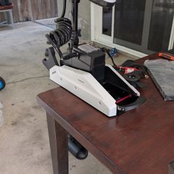 VEVOR Electric Trolling Motor, 55lbs Thrust with GPS, 10-Speed Bow Mounted Saltwater Outboard Boat Motor with Remote Control & LCD Battery Indicator, 