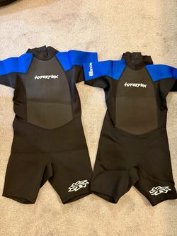 Wetsuit kids size 6 & 8