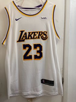 Lakers LeBron James jersey