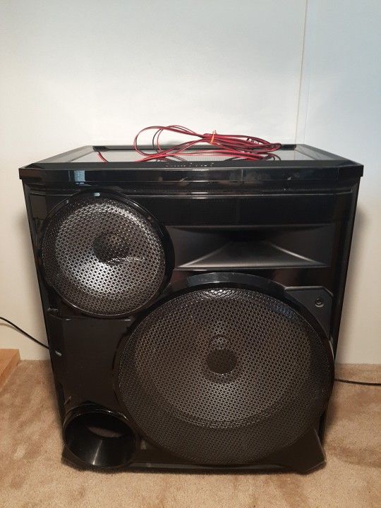 Giant 1200w Speaker - Samsung Giga Sound - One Speaker