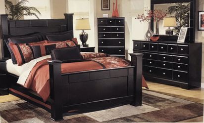 Queen Bedroom Set