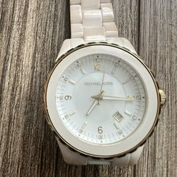 Michael Kors Women's Analog Dial Quartz Wrist