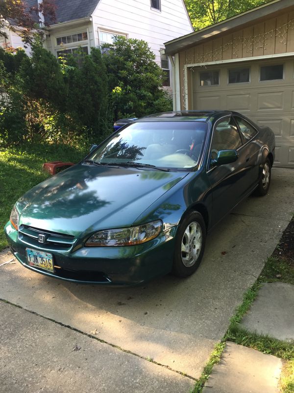 99 Honda Accord 5 speed for Sale in Ravenna, OH - OfferUp